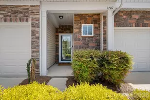 2207 Whitford Ln, Charlotte, NC 28210 - Photo 2