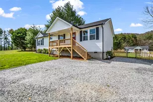 29 Kanes Drive, Hendersonville, NC 28739 - Photo 2