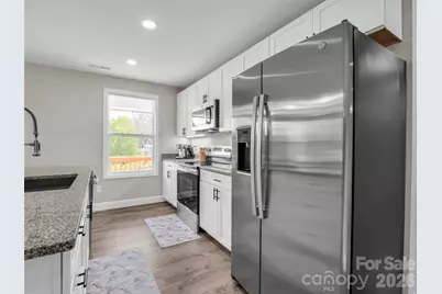 29 Kanes Drive, Hendersonville, NC 28739 - Photo 14