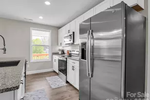 29 Kanes Drive, Hendersonville, NC 28739 - Photo 14