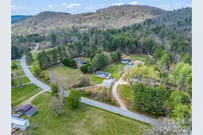 29 Kanes Drive, Hendersonville, NC 28739 - Photo 36