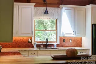 61 Greer Wy, Mars Hill, NC 28754 - Photo 10