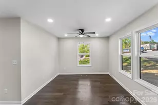 161 Lukin St, Marion, NC 28752 - Photo 8