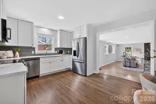 1521 Starbrook Dr, Charlotte, NC 28210 - Photo 8