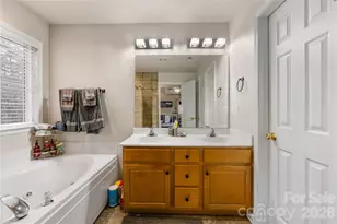 10944 Hellebore Rd, Charlotte, NC 28213 - Photo 22