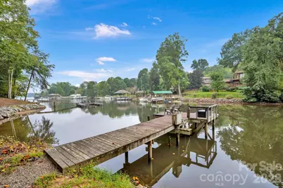 470 Lakeview Shores Loop, Mooresville, NC 28117 - Photo 2