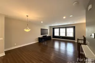 17023 Soho Dr, Charlotte, NC 28204 - Photo 2