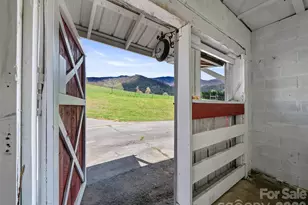 173 Odoms Chapel Rd, Bakersville, NC 28705 - Photo 30