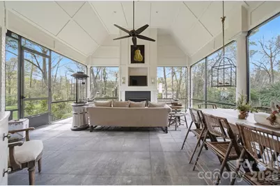 834 9th Avenue NW, Hickory, NC 28601 - Photo 20