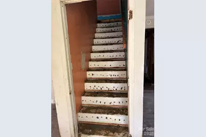 609 W Harvie Avenue, Gastonia, NC 28052 - Photo 2