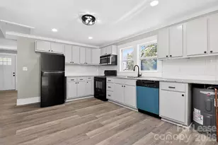 510 S 12th St, Bessemer City, NC 28016 - Photo 10