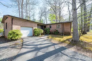 781 23rd Ave NE, Hickory, NC 28601 - Photo 1