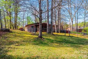 781 23rd Ave NE, Hickory, NC 28601 - Photo 12