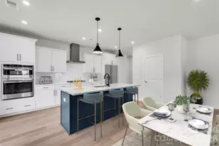 4216 Vis Pne Dr, Charlotte, NC 28215 - Photo 8