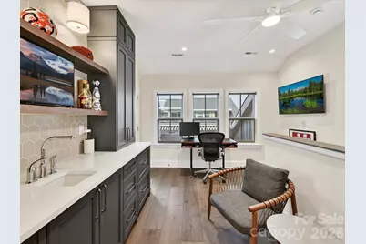 3074 Selwyn Avenue, Charlotte, NC 28209 - Photo 32