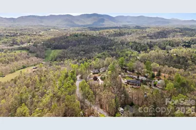 1750 Knollwood Circle, Morganton, NC 28655 - Photo 4