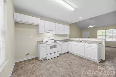 2246 Sunset Boulevard, Charlotte, NC 28269 - Photo 14