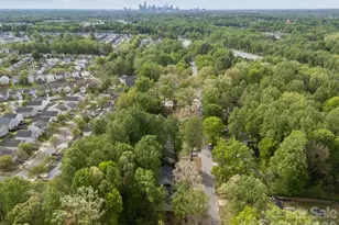 2246 Sunset Blvd, Charlotte, NC 28269 - Photo 36