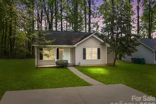 2246 Sunset Blvd, Charlotte, NC 28269 - Photo 2