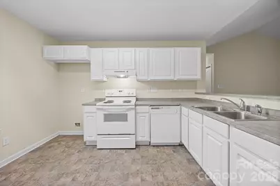 2246 Sunset Boulevard, Charlotte, NC 28269 - Photo 12