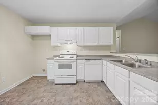 2246 Sunset Blvd, Charlotte, NC 28269 - Photo 12