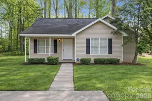 2246 Sunset Blvd, Charlotte, NC 28269 - Photo 1