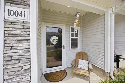 10041 Brittondale Lane, Charlotte, NC 28215 - Photo 32