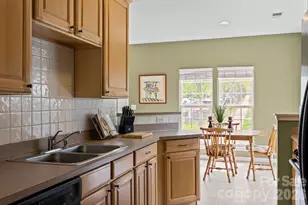 9584 Blossom Hill Dr, Huntersville, NC 28078 - Photo 8