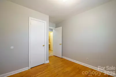 829 4th Avenue SW, Hickory, NC 28602 - Photo 12