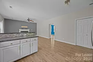 1321 Burtonwood Cir, Charlotte, NC 28212 - Photo 12