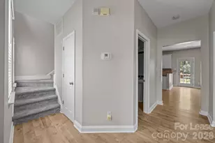 1321 Burtonwood Cir, Charlotte, NC 28212 - Photo 24