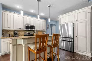 4525 18th St Ln NE, Hickory, NC 28601 - Photo 6