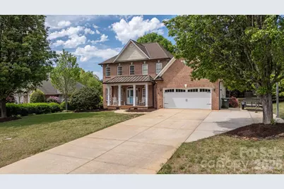 4525 18th Street Lane NE, Hickory, NC 28601 - Photo 2