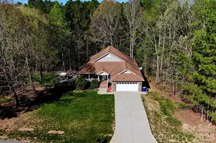 5106 Hanging Rock Ct, Hickory, NC 28601 - Photo 44