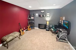 5106 Hanging Rock Ct, Hickory, NC 28601 - Photo 30