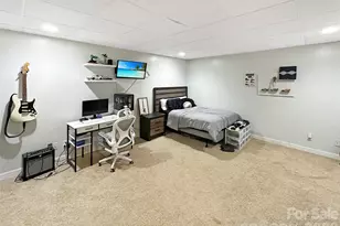 5106 Hanging Rock Ct, Hickory, NC 28601 - Photo 26