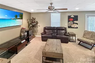 5106 Hanging Rock Ct, Hickory, NC 28601 - Photo 24