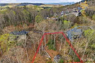 185 Garnet Wy, Hendersonville, NC 28791 - Photo 1