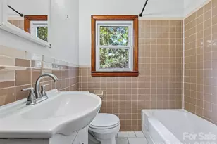 274 Old Haw Creek Rd, Asheville, NC 28805 - Photo 16