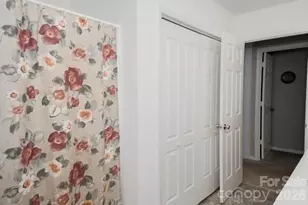 2465 Wellington Dr, Gastonia, NC 28054 - Photo 6