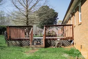 2465 Wellington Dr, Gastonia, NC 28054 - Photo 18