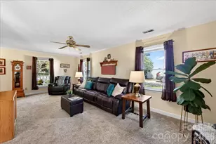 2534 Clearkirk Ct, Matthews, NC 28105 - Photo 6