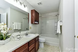 7144 Sycamore Grove Ct, Charlotte, NC 28227 - Photo 30
