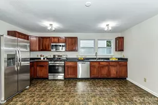 7144 Sycamore Grove Ct, Charlotte, NC 28227 - Photo 12