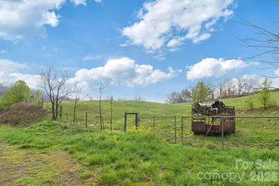 618 Beaverdam Street, Canton, NC 28716 - Photo 20
