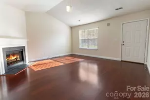 9313 Four Mile Crk Rd, Charlotte, NC 28277 - Photo 6
