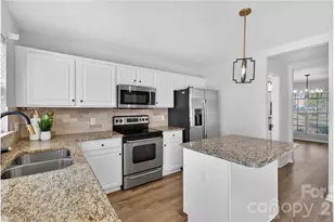 6526 Jupiter Ln, Charlotte, NC 28213 - Photo 8