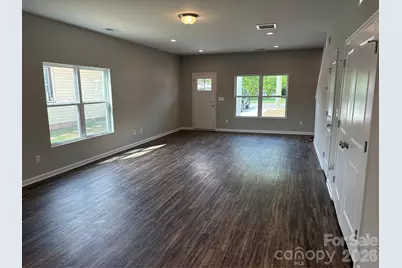 504 N Broad Street, Gastonia, NC 28054 - Photo 6