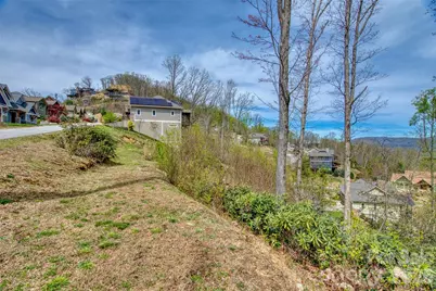 81 Curtain Bluff, Hendersonville, NC 28791 - Photo 8