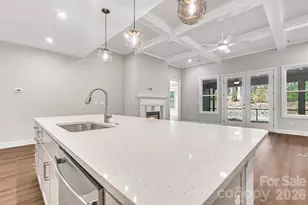 13409 Cozy Ct, Charlotte, NC 28215 - Photo 10